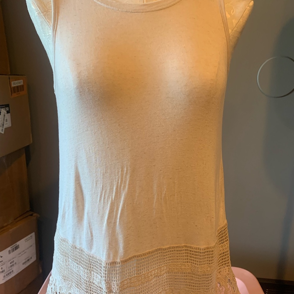 Studio Cream Sleeveless Tank Top with Lace Trim